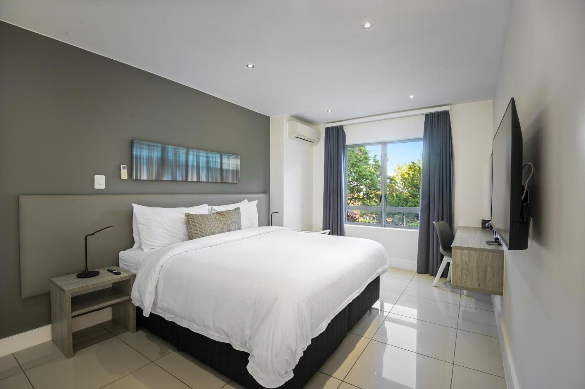 Hotel The Capital On Bath 3*